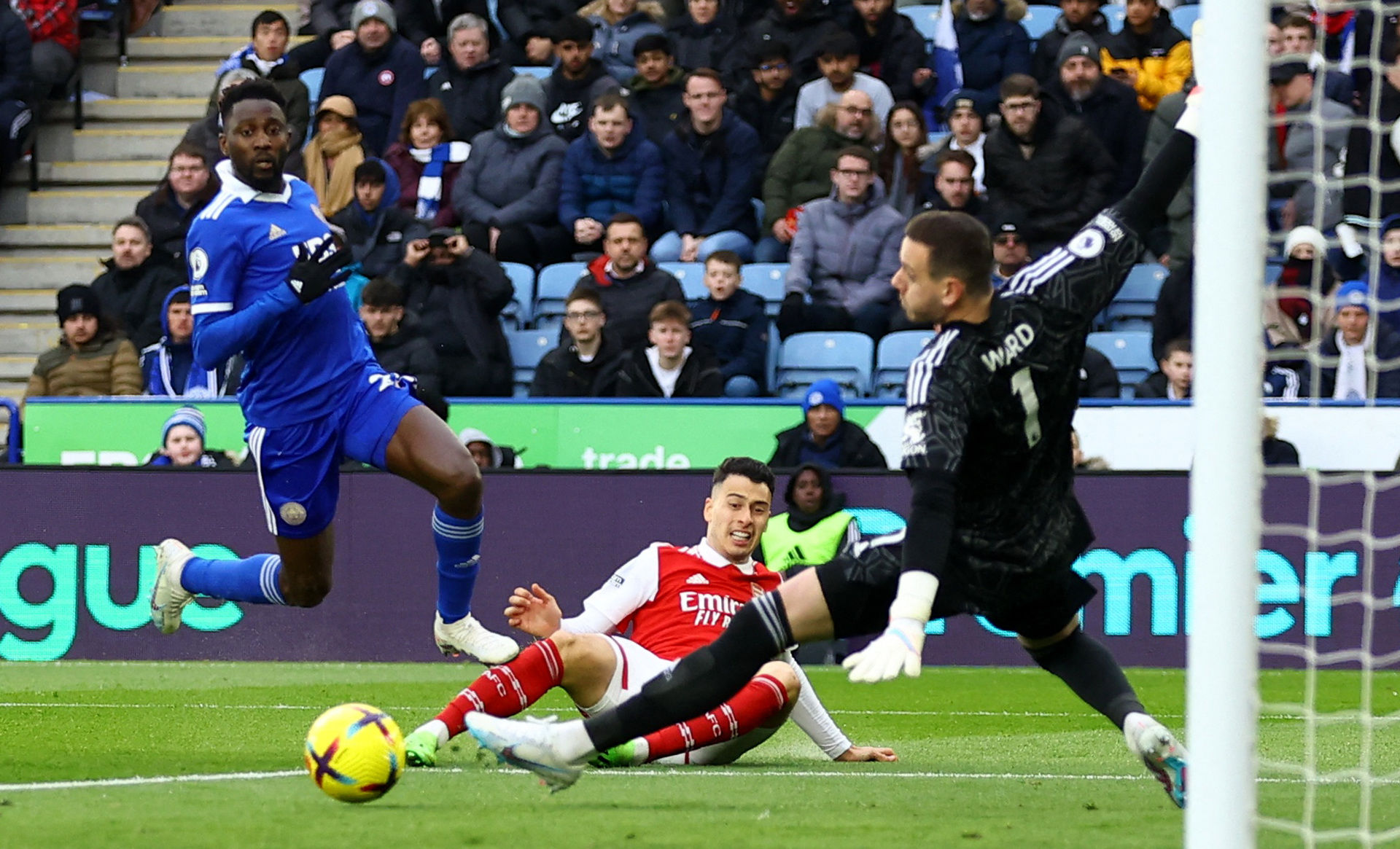 展现出澳大 展现出澳大